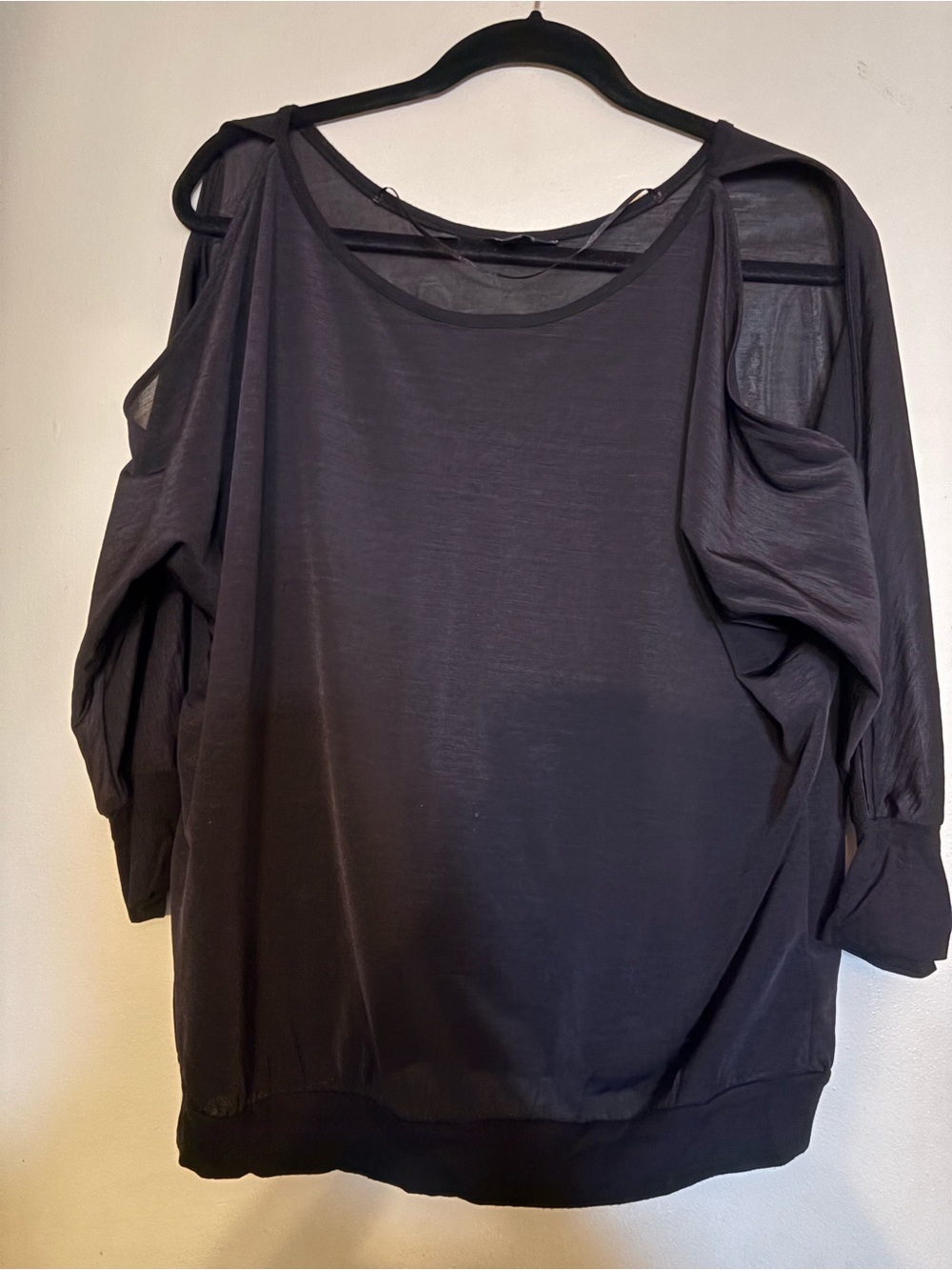 Guess Black Cold-Shoulder Blouse